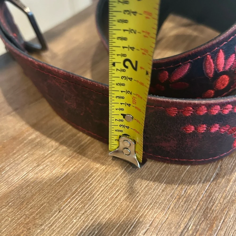 Bed Stu Cobbler Series MOHAWK Embroidered Leaf Leather Belt in red - Picture 7 of 8